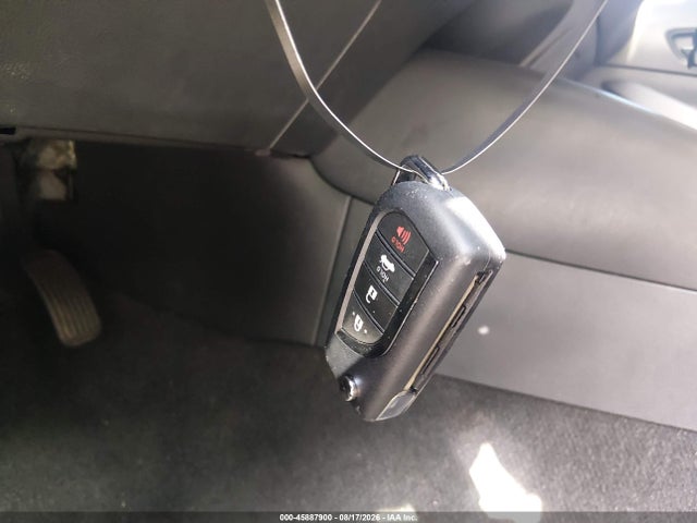 45887900 :رقم المزاد ، 5YFEPMAE8NP306718 vin ، 2022 Toyota Corolla Le مزاد بيع