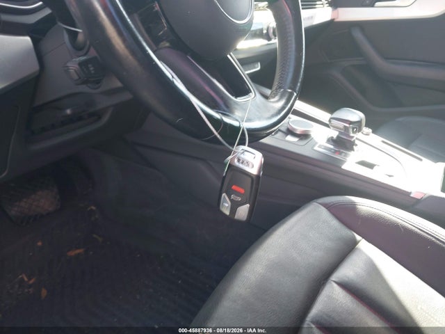 Продаж на аукціоні авто 2017 Audi A4 Premium Plus, vin: WAUENAF40HN014242, номер лоту: 45887936