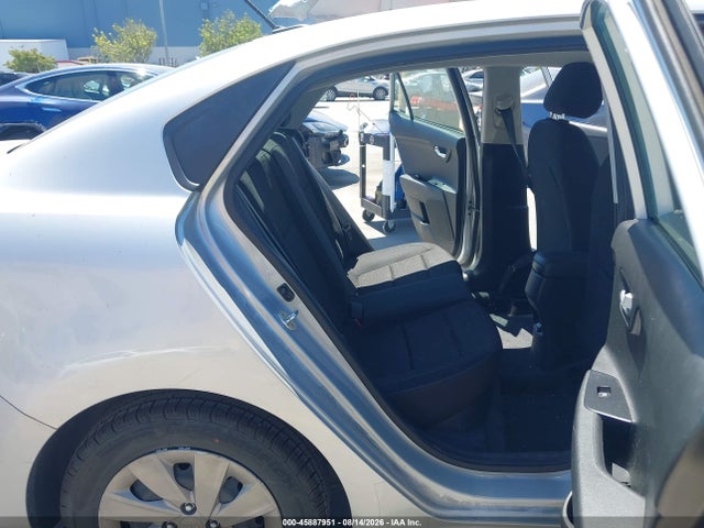 KIA RIO S 2019 3KPA24AB0KE197493 Image 8