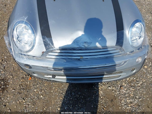 2006 Mini Cooper მანქანა იყიდება აუქციონზე, vin: WMWRC33586TK15489, აუქციონის ნომერი: 45887958