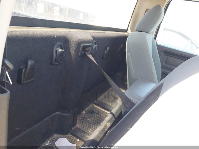 45887987 :رقم المزاد ، 3C6JR6AG1EG135247 vin ، 2014 Ram 1500 مزاد بيع