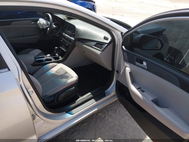 Продажа на аукционе авто 2015 Hyundai Sonata Se, vin: 5NPE24AF8FH045855, номер лота: 45888102