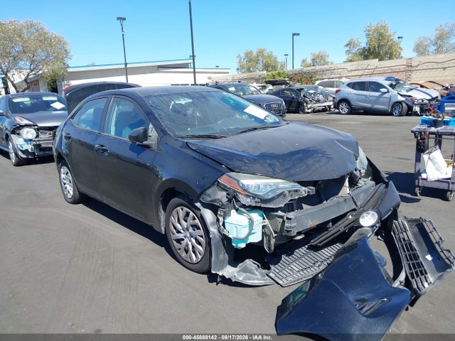Toyota COROLLA LE 2018 5YFBURHE7JP786730 головне зображення