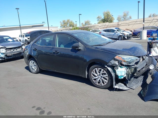 Toyota COROLLA LE 2018 5YFBURHE7JP786730 Image 13