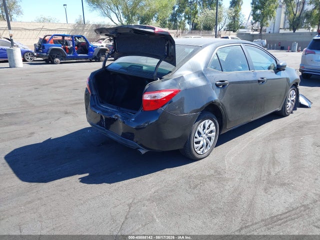 Toyota COROLLA LE 2018 5YFBURHE7JP786730 Image 4