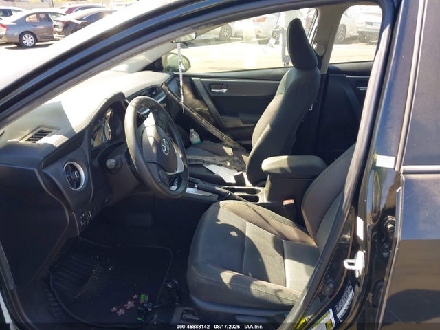 Toyota COROLLA LE 2018 5YFBURHE7JP786730 Image 5