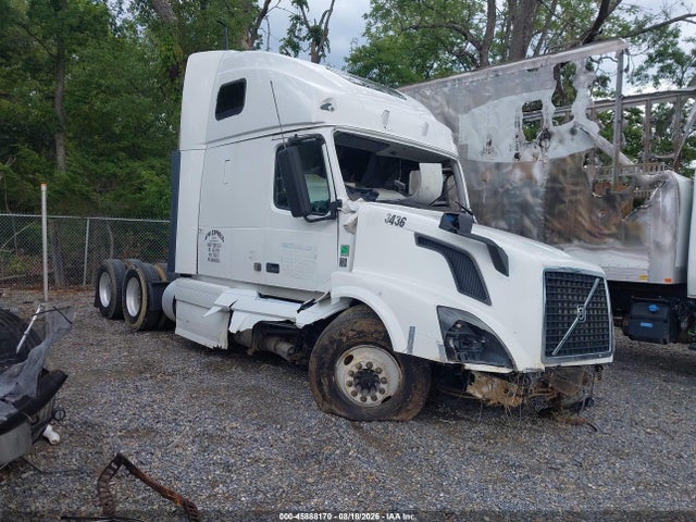 2012 Volvo Vn Vnl მანქანა იყიდება აუქციონზე, vin: 4V4NC9EJ5CN543634, აუქციონის ნომერი: 45888170