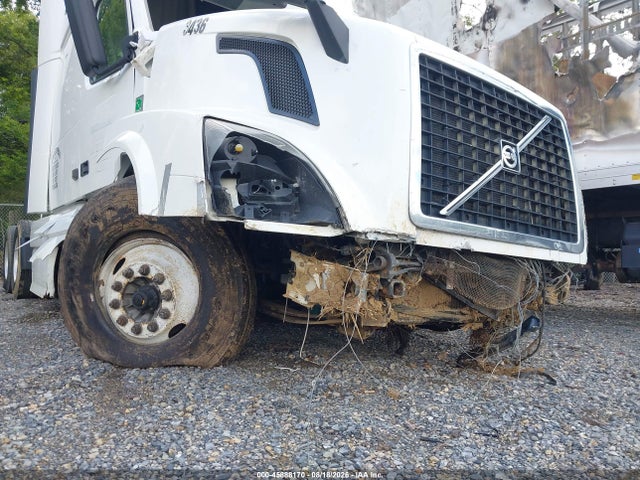 2012 Volvo Vn Vnl მანქანა იყიდება აუქციონზე, vin: 4V4NC9EJ5CN543634, აუქციონის ნომერი: 45888170