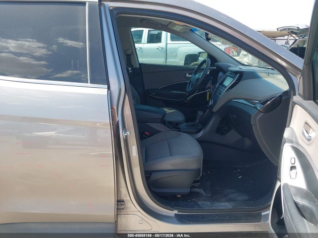 Продажа на аукционе авто 2017 Hyundai Santa Fe Sport 2.4l, vin: 5XYZU3LBXHG432000, номер лота: 45888189