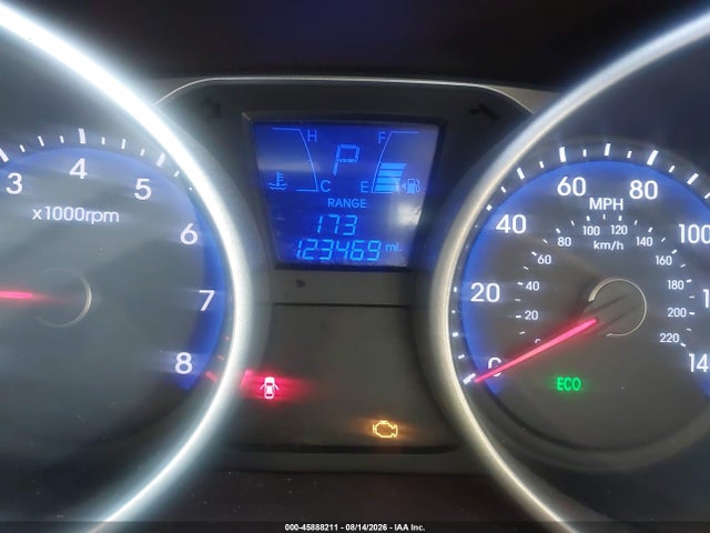 Продажа на аукционе авто 2015 Hyundai Tucson Limited, vin: KM8JUCAGXFU110900, номер лота: 45888211