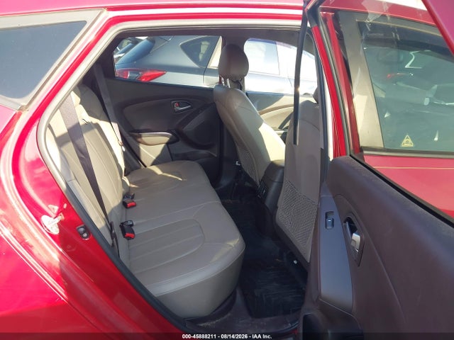 Продажа на аукционе авто 2015 Hyundai Tucson Limited, vin: KM8JUCAGXFU110900, номер лота: 45888211