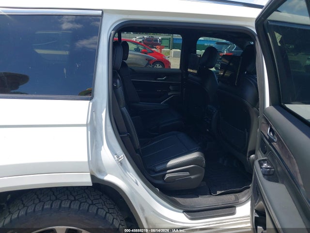 2023 Jeep Grand Cherokee L Overland 4x4 მანქანა იყიდება აუქციონზე, vin: 1C4RJKDG5P8750240, აუქციონის ნომერი: 45888219