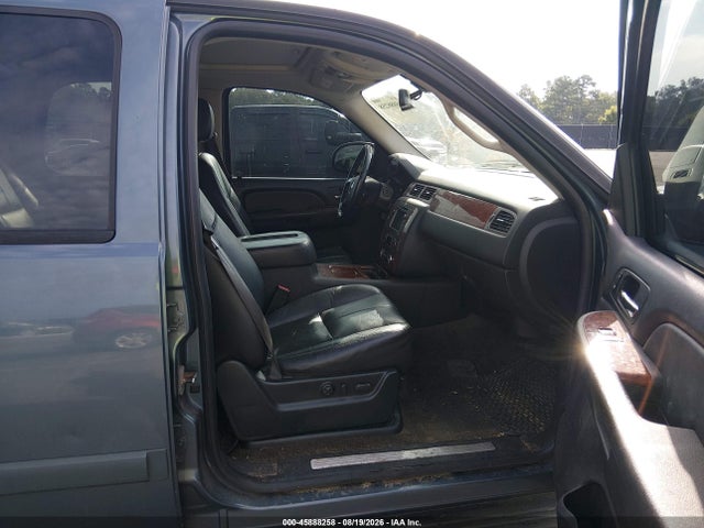 45888258 :رقم المزاد ، 1GNFK13018J221156 vin ، 2008 Chevrolet Tahoe Ltz مزاد بيع