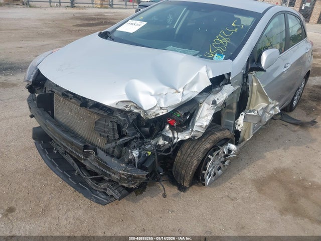 Продажа на аукционе авто 2017 Hyundai Elantra Gt, vin: KMHD35LH5HU376863, номер лота: 45888265