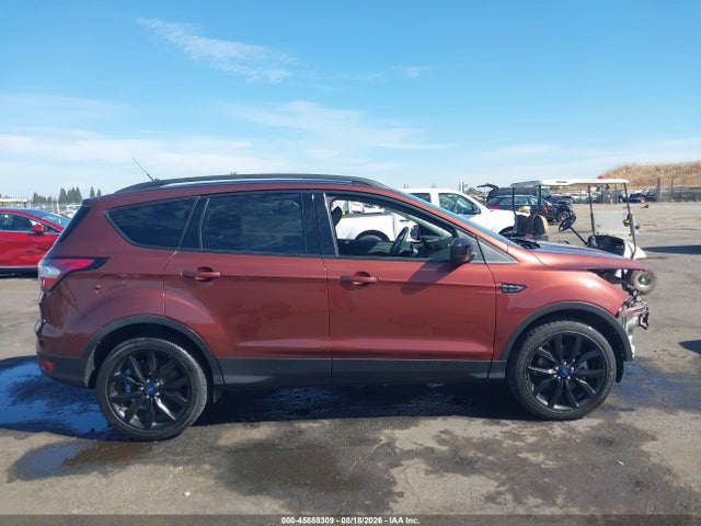 Ford ESCAPE SE 2018 1FMCU9GD5JUA92274 Image 13