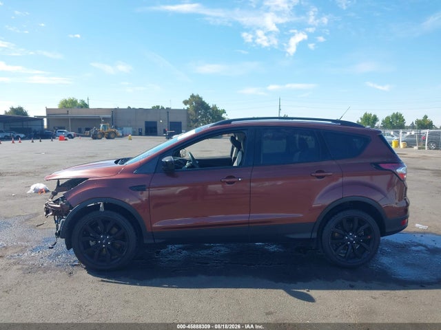 Ford ESCAPE SE 2018 1FMCU9GD5JUA92274 Image 14