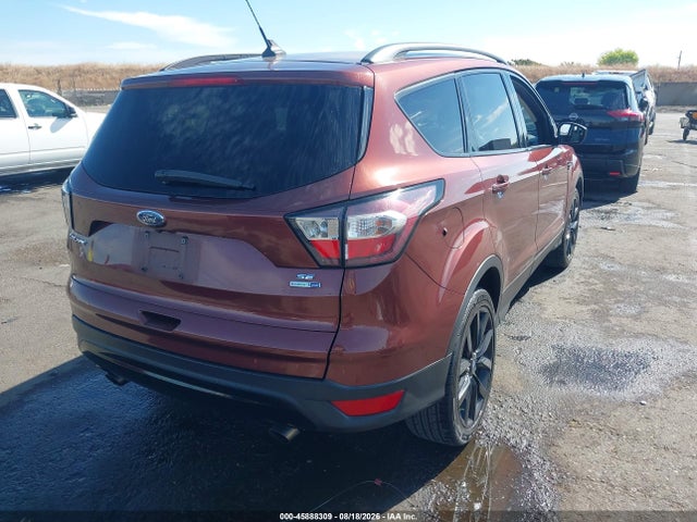 Ford ESCAPE SE 2018 1FMCU9GD5JUA92274 Image 4