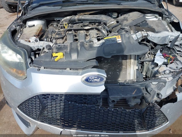 45888310 :رقم المزاد ، 1FADP3L99DL352318 vin ، 2013 Ford Focus St مزاد بيع