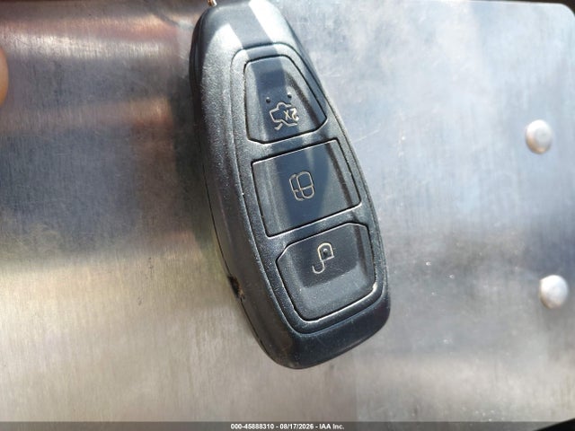 45888310 :رقم المزاد ، 1FADP3L99DL352318 vin ، 2013 Ford Focus St مزاد بيع