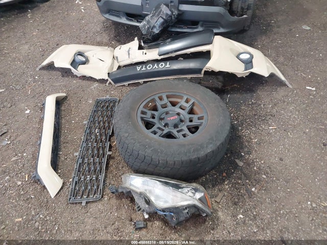 45888318 :رقم المزاد ، JTEBU5JR2G5320551 vin ، 2016 Toyota 4runner Trd Pro مزاد بيع
