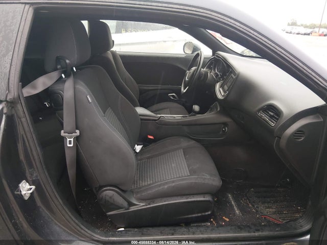 45888334 :رقم المزاد ، 2C3CDZAG2GH275977 vin ، 2016 Dodge Challenger Sxt مزاد بيع