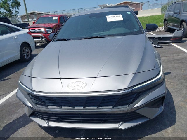 2025 Hyundai Elantra Sel Sport მანქანა იყიდება აუქციონზე, vin: KMHLM4DG1SU999347, აუქციონის ნომერი: 45888357