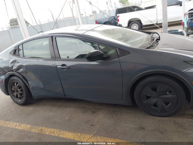 Toyota Prius Le 2024 JTDACAAU5R3018525 Image 13