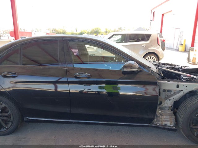 Mercedes-Benz C 300 2016 55SWF4JB5GU132911 Image 13