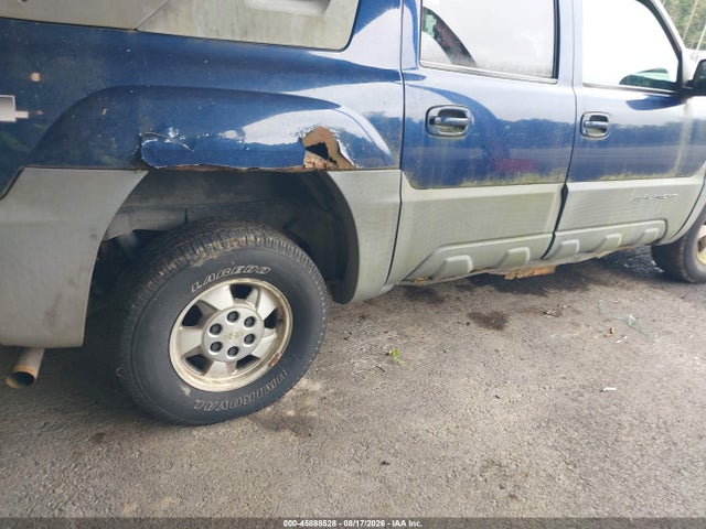 Auction sale of the 2002 Chevrolet Avalanche 1500, vin: 3GNEK13T82G117004, lot number: 45888528