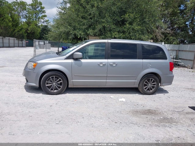 Продаж на аукціоні авто 2017 Dodge Grand Caravan Sxt, vin: 2C4RDGCG1HR847432, номер лоту: 45888541
