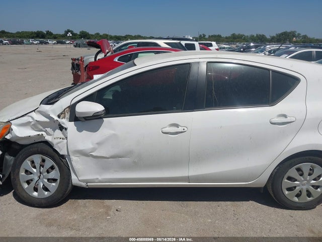 45888569 :رقم المزاد ، JTDKDTB39C1010479 vin ، 2012 Toyota Prius C Two مزاد بيع