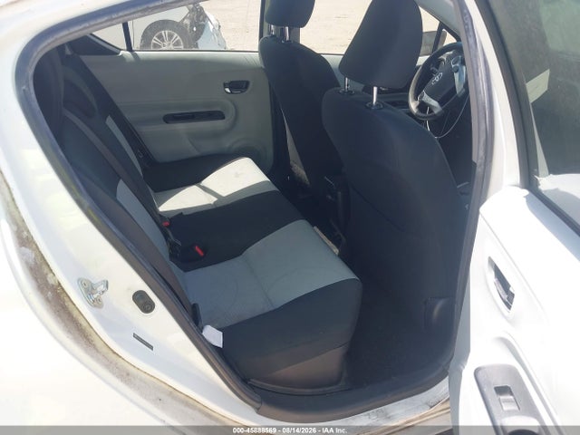 45888569 :رقم المزاد ، JTDKDTB39C1010479 vin ، 2012 Toyota Prius C Two مزاد بيع
