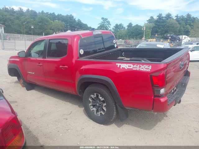 3TMCZ5AN6JM181064 Toyota Tacoma Trd Off Road