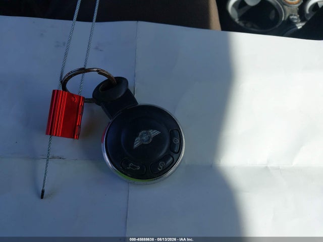 45888638 :رقم المزاد ، WMWMF7C55ATW89627 vin ، 2010 Mini Cooper S مزاد بيع