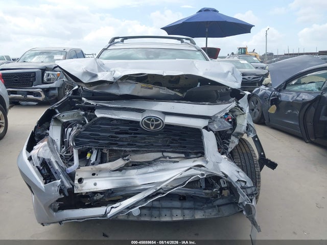 Продаж на аукціоні авто 2022 Toyota Rav4 Xle Premium, vin: 2T3C1RFV9NW232987, номер лоту: 45888654
