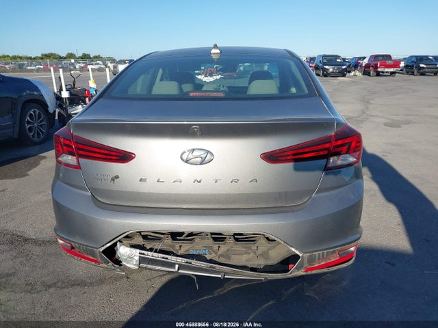 Продажа на аукционе авто 2019 Hyundai Elantra Sel, vin: 5NPD84LFXKH481124, номер лота: 45888656