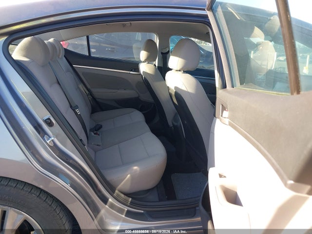 Продажа на аукционе авто 2019 Hyundai Elantra Sel, vin: 5NPD84LFXKH481124, номер лота: 45888656