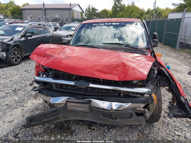 2000 Chevrolet Silverado 2500 Ls მანქანა იყიდება აუქციონზე, vin: 1GCGC24UXYE366271, აუქციონის ნომერი: 45888660
