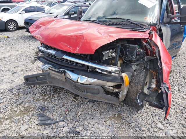 2000 Chevrolet Silverado 2500 Ls მანქანა იყიდება აუქციონზე, vin: 1GCGC24UXYE366271, აუქციონის ნომერი: 45888660