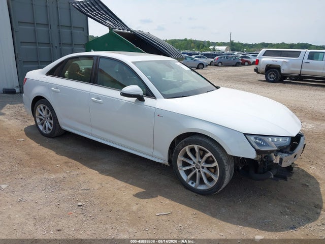 Продаж на аукціоні авто 2017 Audi A4 Season Of Audi Ultra Premium, vin: WAUKMAF49HN056110, номер лоту: 45888808