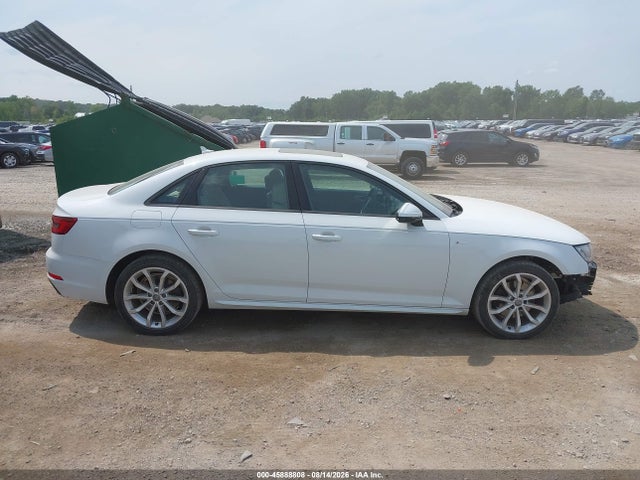 Продаж на аукціоні авто 2017 Audi A4 Season Of Audi Ultra Premium, vin: WAUKMAF49HN056110, номер лоту: 45888808
