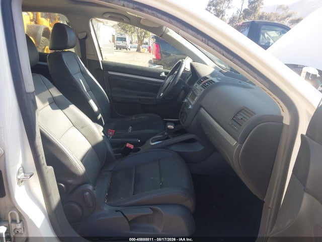 2008 Volkswagen Jetta Se მანქანა იყიდება აუქციონზე, vin: 3VWRZ81K58M150705, აუქციონის ნომერი: 45888811