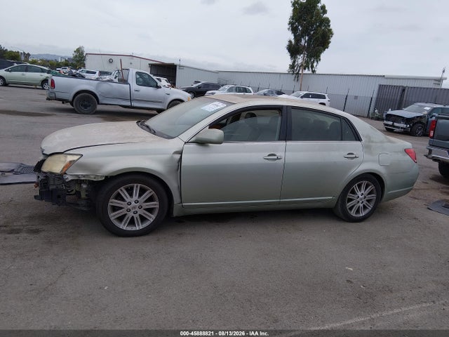2005 Toyota Avalon Limited მანქანა იყიდება აუქციონზე, vin: 4T1BK36B85U061816, აუქციონის ნომერი: 45888821