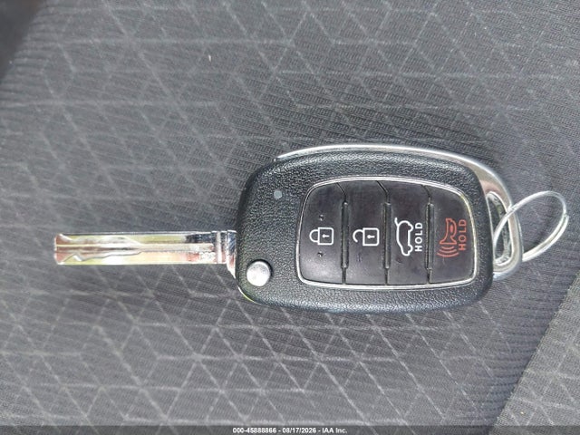 Продаж на аукціоні авто 2017 Hyundai Tucson Se, vin: KM8J3CA47HU350353, номер лоту: 45888866