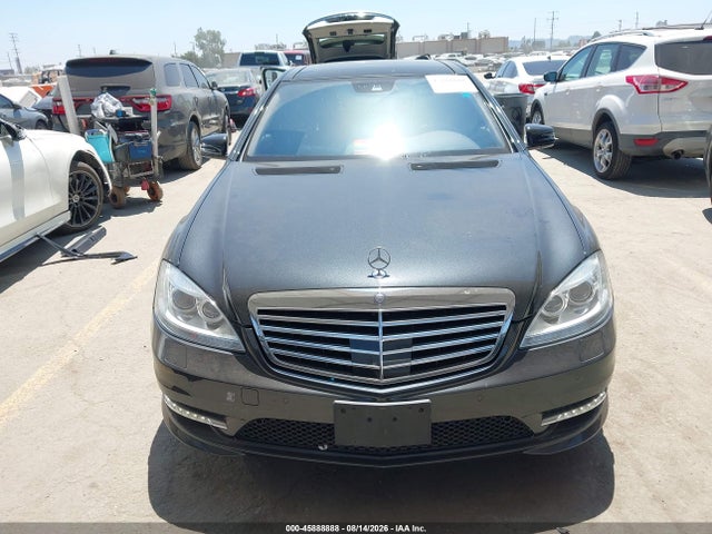 2012 Mercedes-benz S 550 მანქანა იყიდება აუქციონზე, vin: WDDNG7DB3CA420068, აუქციონის ნომერი: 45888888