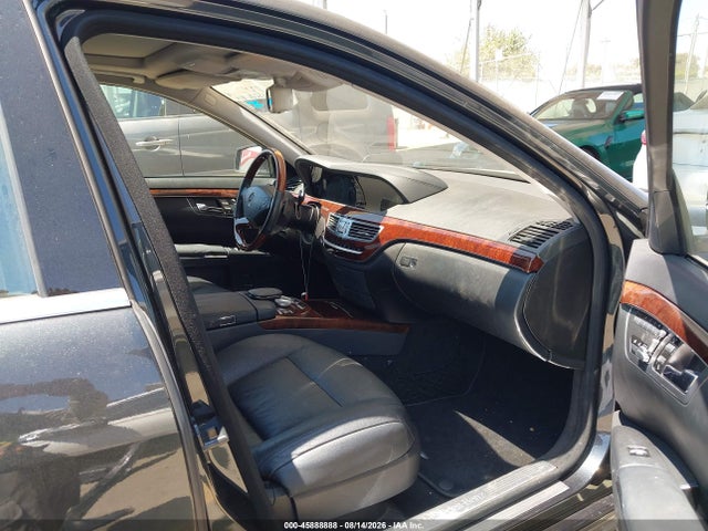 2012 Mercedes-benz S 550 მანქანა იყიდება აუქციონზე, vin: WDDNG7DB3CA420068, აუქციონის ნომერი: 45888888