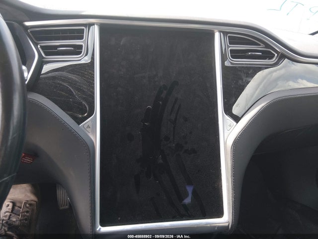 Tesla Model S 100d/60d/75d/90d/p100d 2017 5YJSA1E26HF186095 Image 16