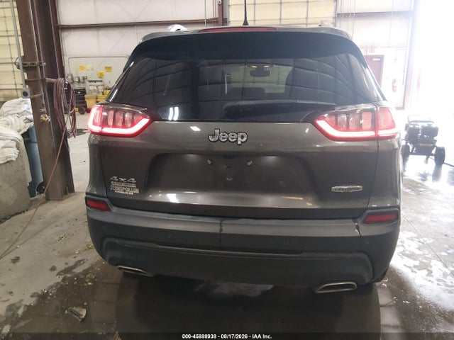 1C4PJMLXXKD118063 Jeep Cherokee Latitude Plus 4x4