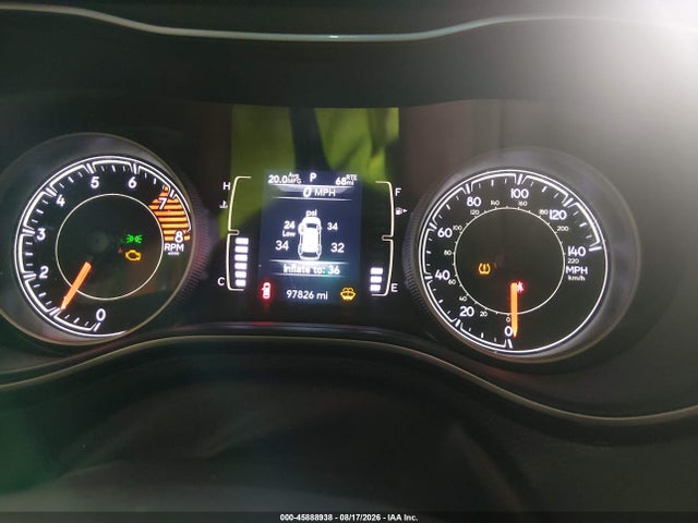 1C4PJMLXXKD118063 Jeep Cherokee Latitude Plus 4x4