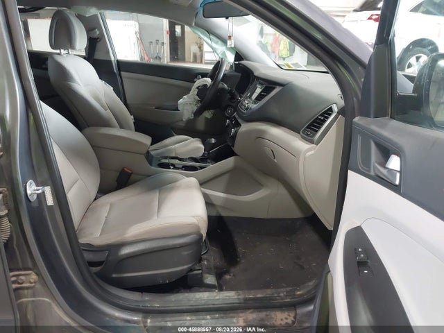 Aukcja sprzedaży 2017 Hyundai Tucson Se, vin: KM8J3CA44HU445937, numer aukcji: 45888957